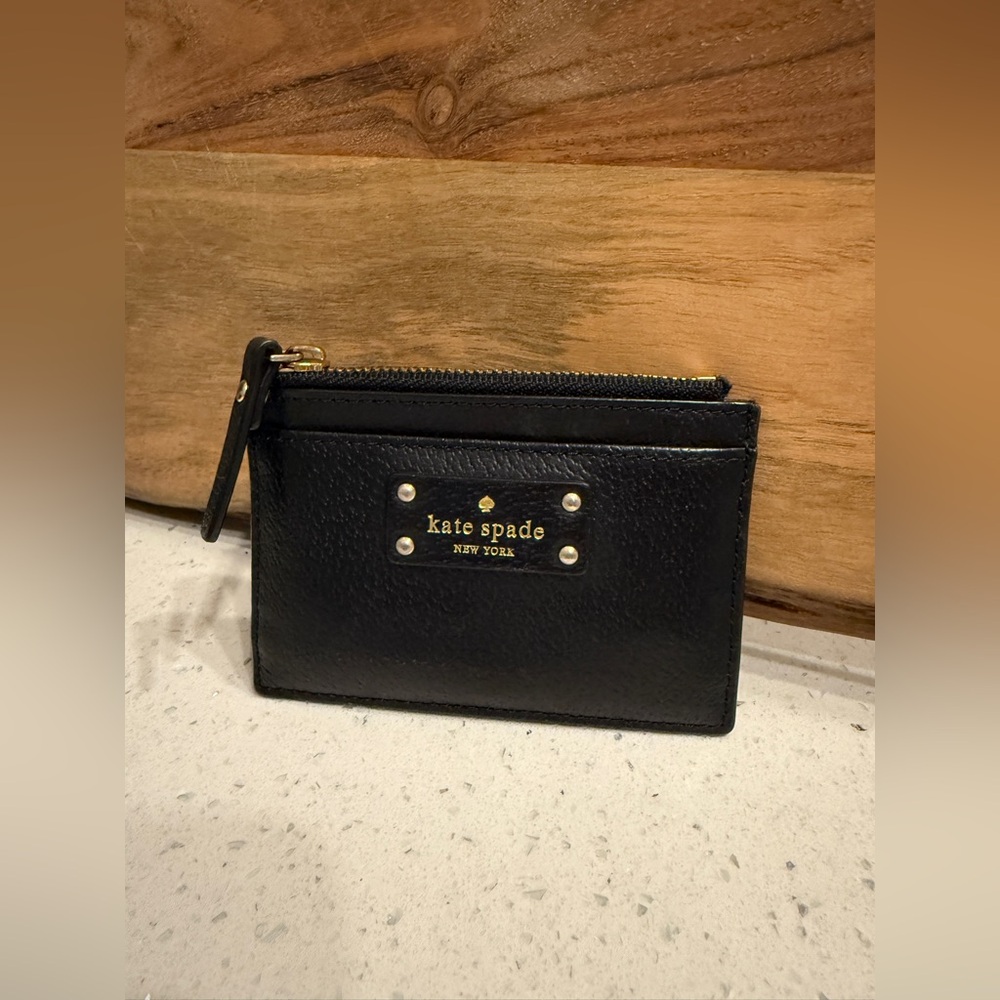 Kate Spade Jeanne Small Zip Leather Card Holder Wallet Black 4.5”.